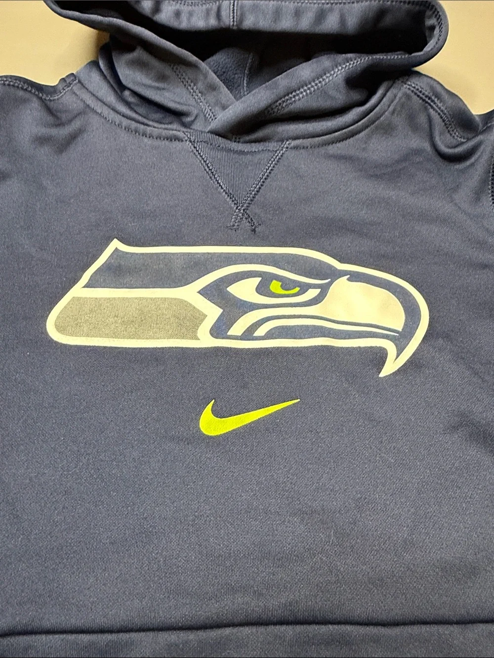 🏈 Kid’s Nike Seattle Seahawks Hoodie. Size: youth M